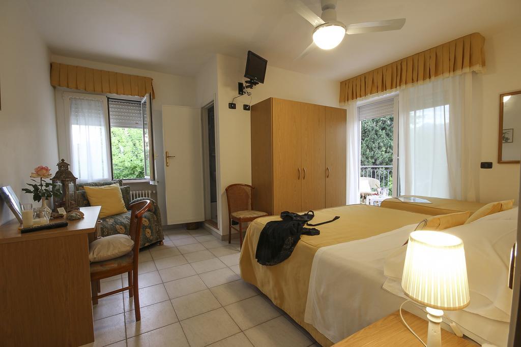 פורטה דיי מארמי Hotel Miramare חדר תמונה