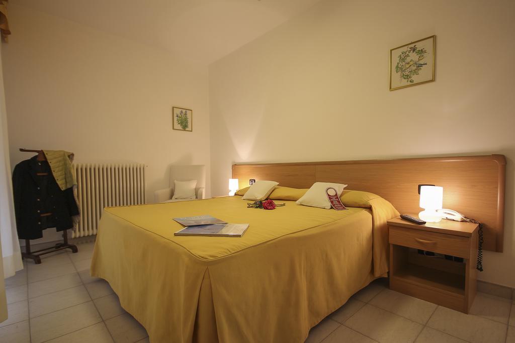 פורטה דיי מארמי Hotel Miramare מראה חיצוני תמונה