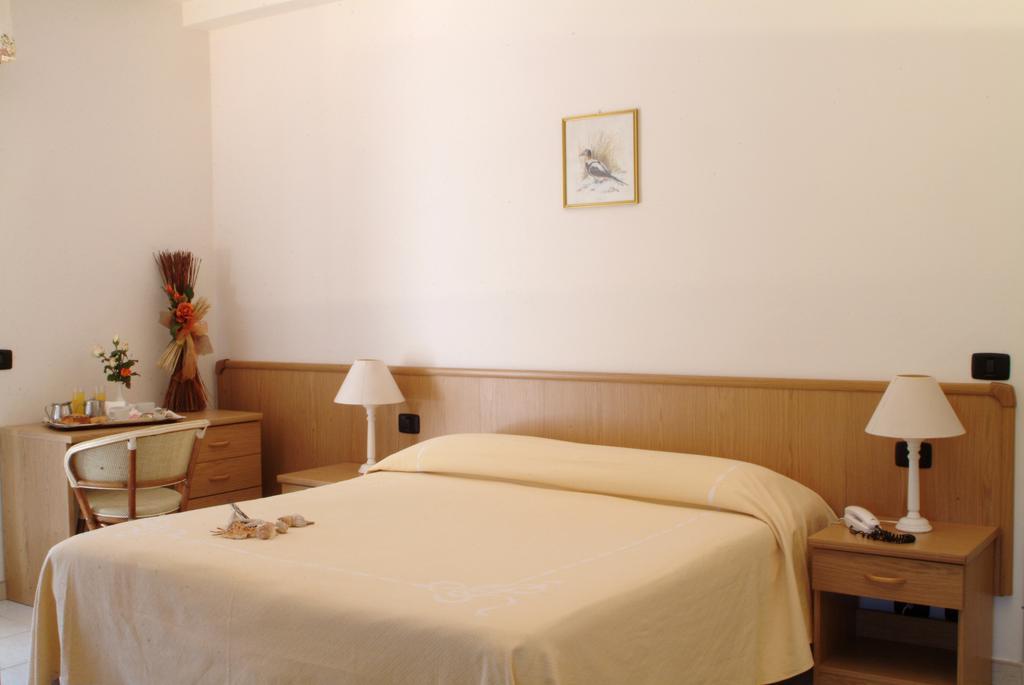 פורטה דיי מארמי Hotel Miramare מראה חיצוני תמונה