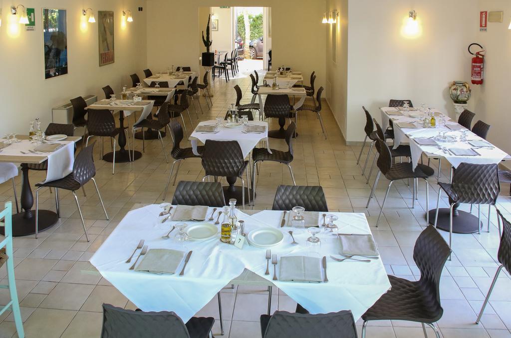 פורטה דיי מארמי Hotel Miramare מראה חיצוני תמונה
